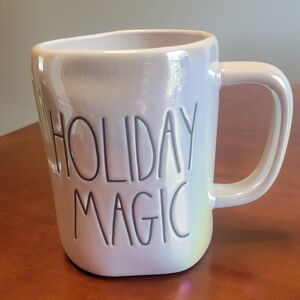 Rae Dunn holiday mug
